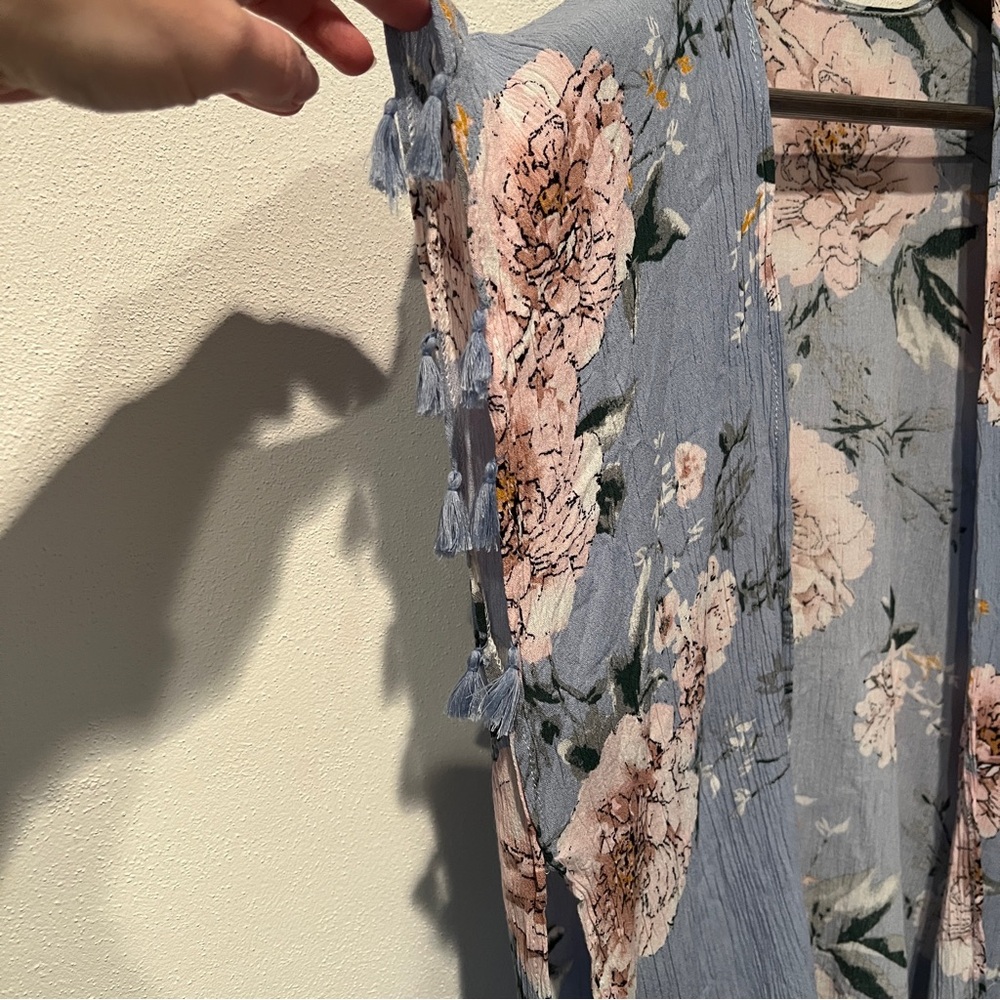 Lightweight Floral Open Front Caftan Tassels Coverup - Picture 4 of 7